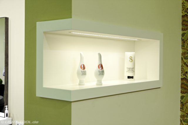LED-RGB-Ladenbeleuchtung Friseursalon Monique Müller Oranienburg