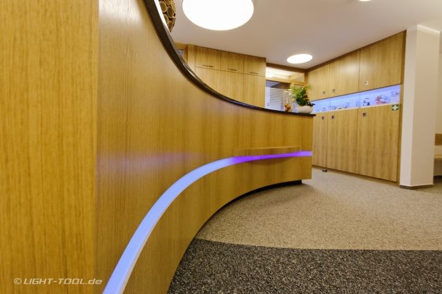 LED-RGB-Beleuchtung Arztpraxis Pönisch Falkensee