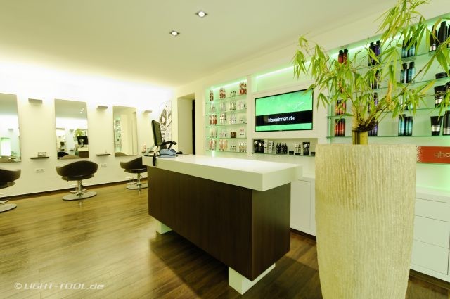LED RGB Laden Beleuchtung Friseursalon Monique Müller Hennigsdorf Light Tool 04