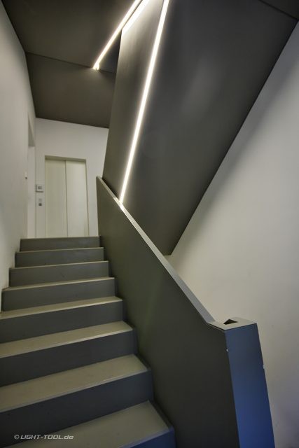 Linienstraße Mehrfamilienhaus LED-Voutenbeleuchtung Berlin
